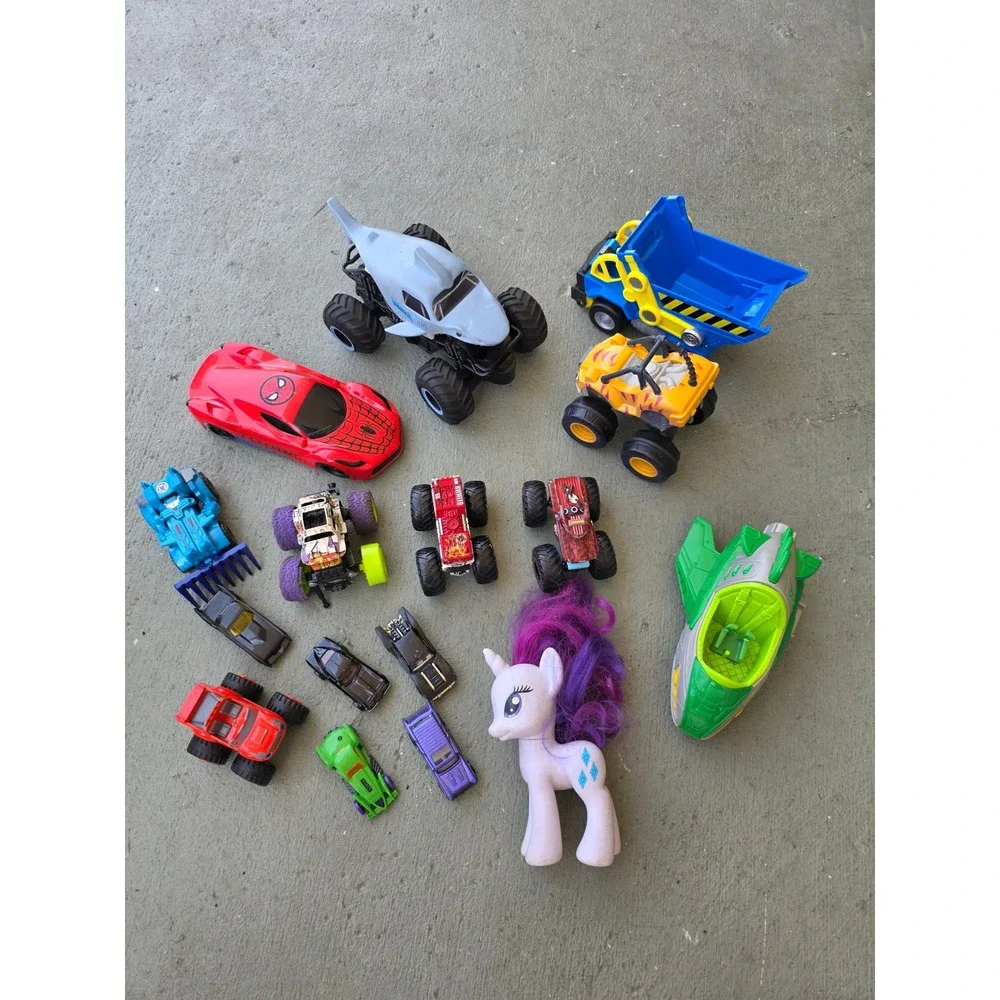 Mixed Toy Lot Monster Trucks Hot Wheels Spider-Man My Little Pony Batman 15pc D1